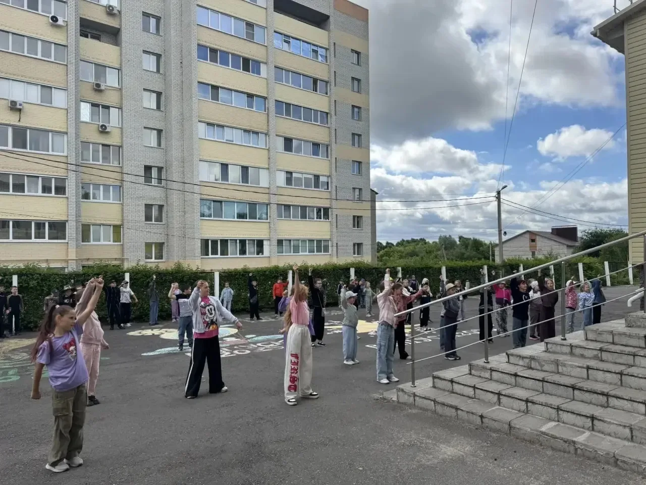 ✅Сегодняшний день в нашем пришкольном лагере был посвящён спорту.  Как всегда утро началось с зарядк