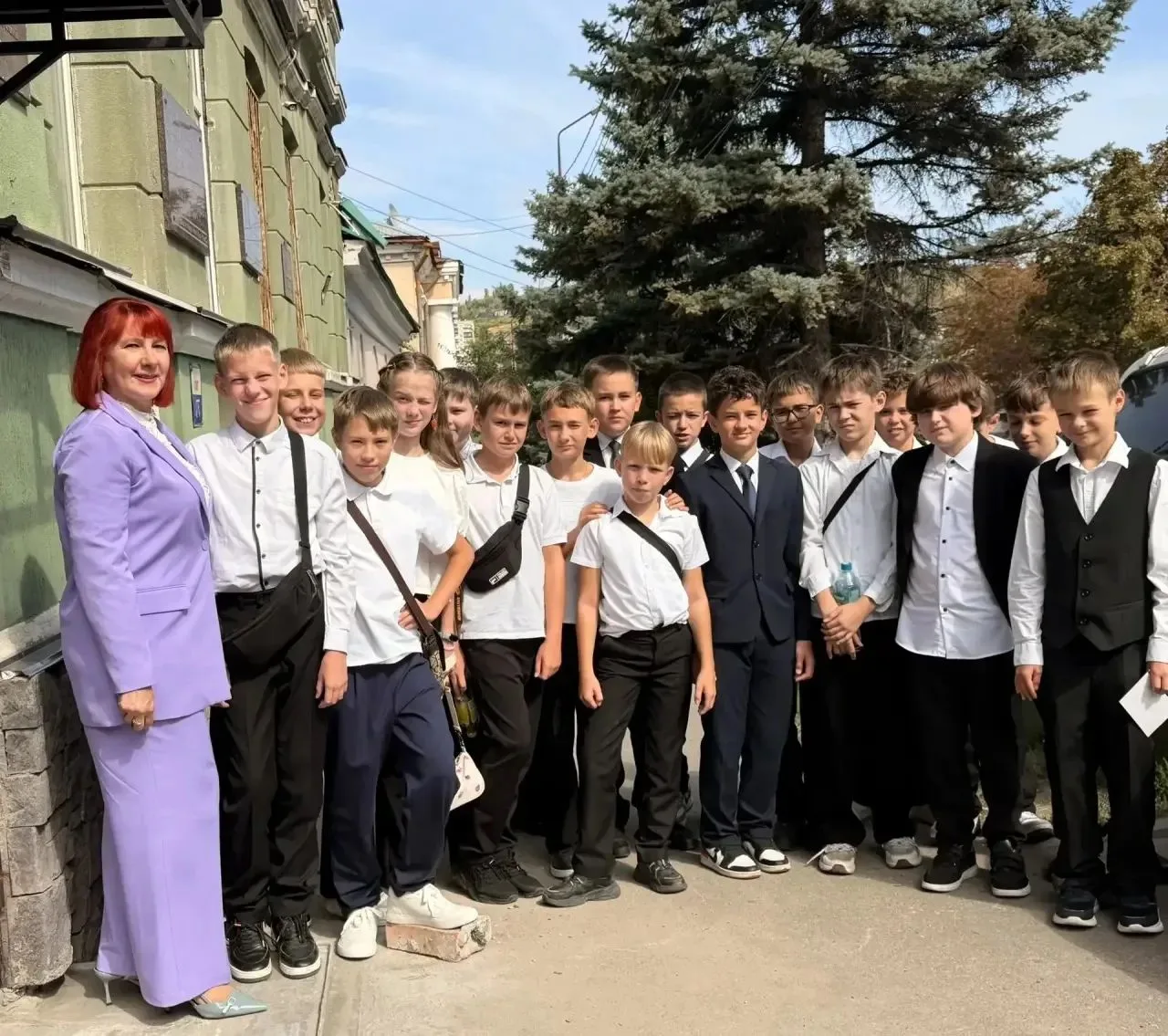 🎬В День знаний учащиеся 6 Б и 7 А классов посетили «Дом кино», где их вниманию был пре...
