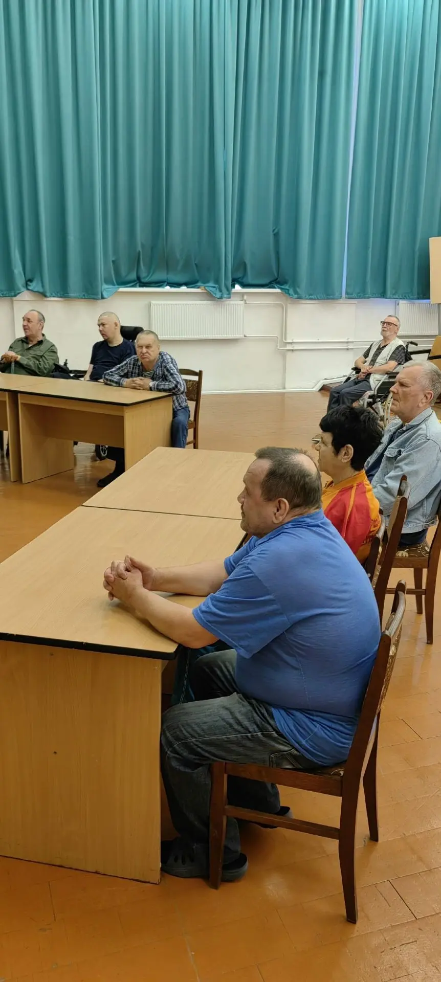 📖 «Своя игра» к юбилею поэта: школьники против знатоков-пушкинцев
 
В честь дня рождения Александра