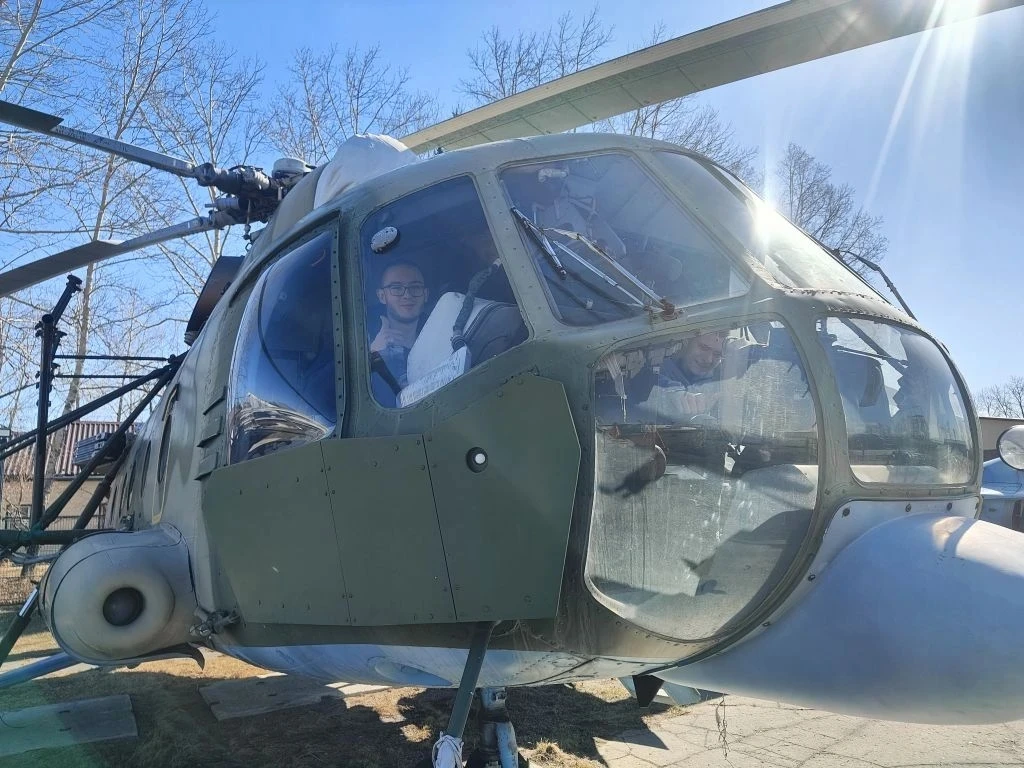 Я бы в лётчики пошёл,  пусть меня научат! 🛩  Наши ученики 10 и 11 классов технического профиля приня