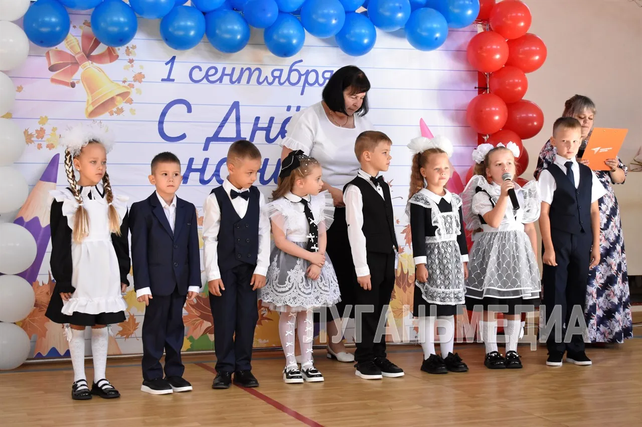 🔔В Брянковском УВК № 7 прозвенел первый звонок