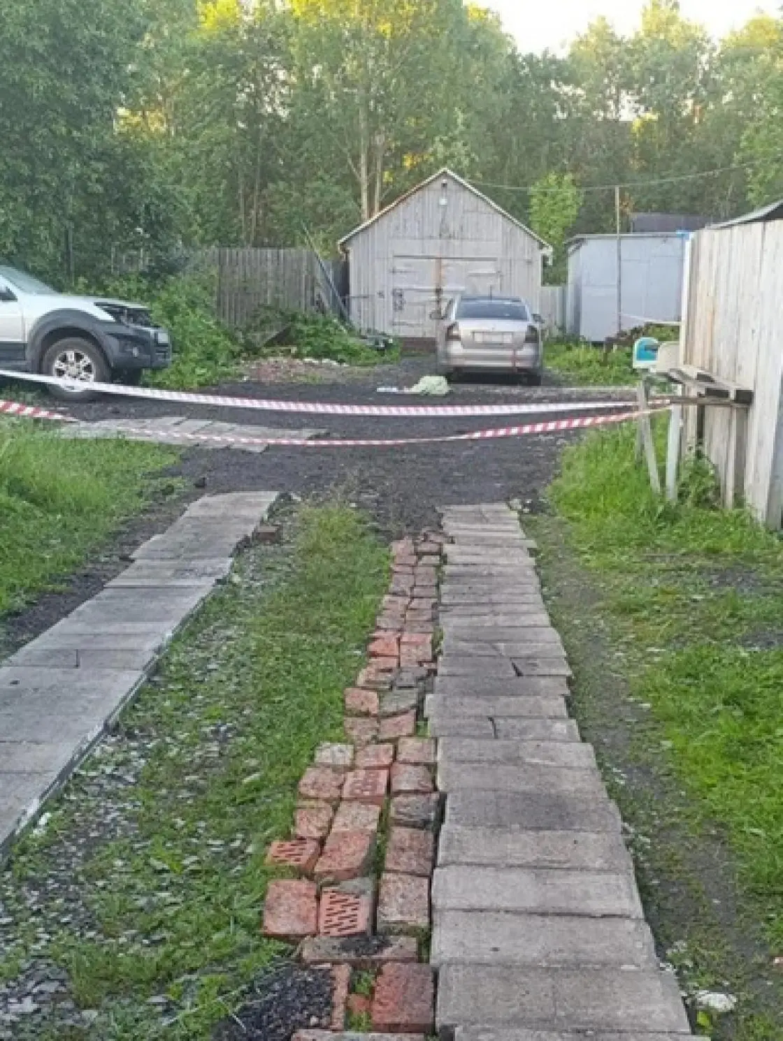 😱В Архангельске мужчина с гранатой угрожал взорвать знакомых — ему оторвало руку

В Архангельске в 