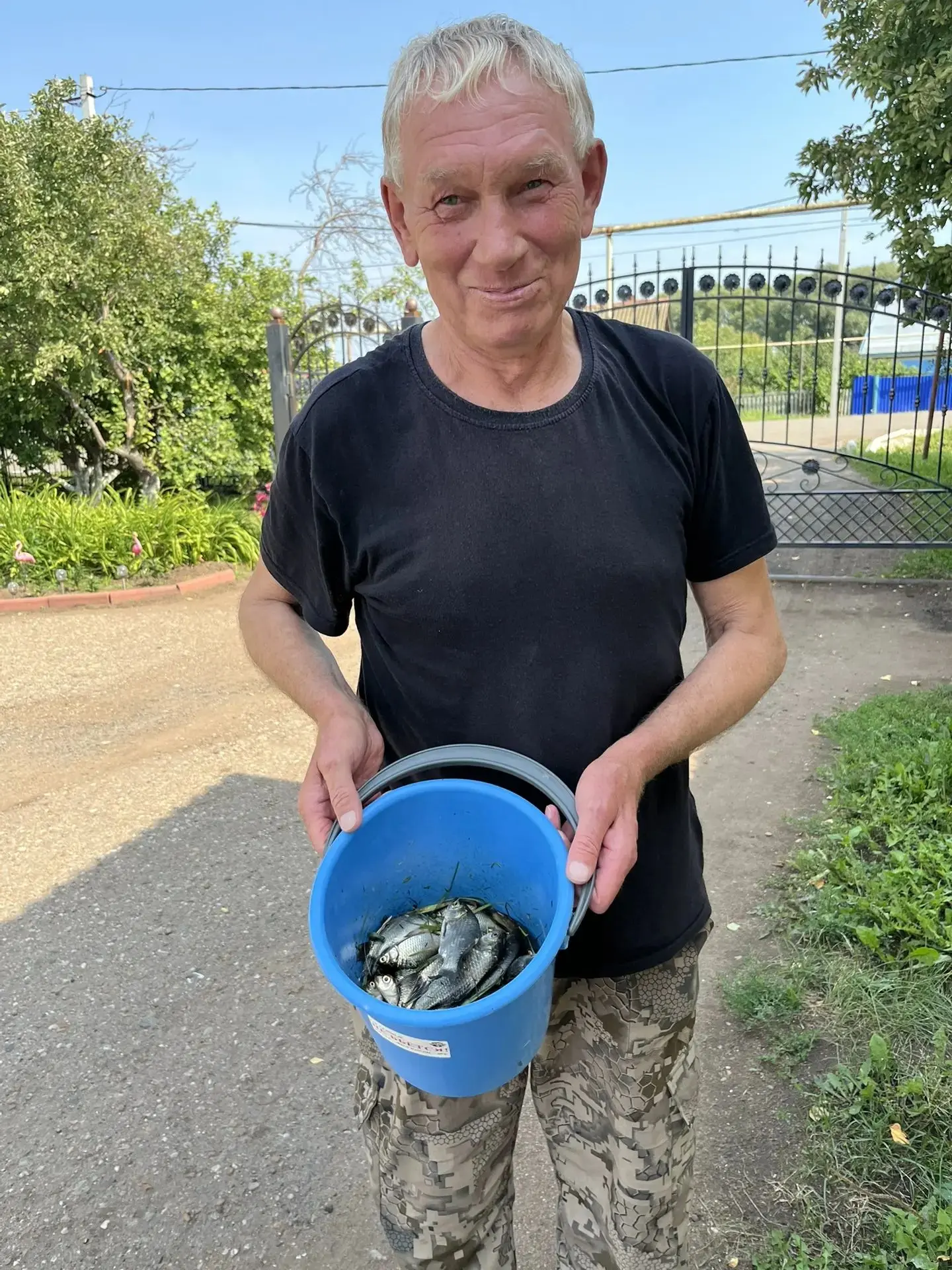 🐟🐟🐟Наш Василий Александрович любит рыбачить. Вот сколько рыб он поймал сегодня.