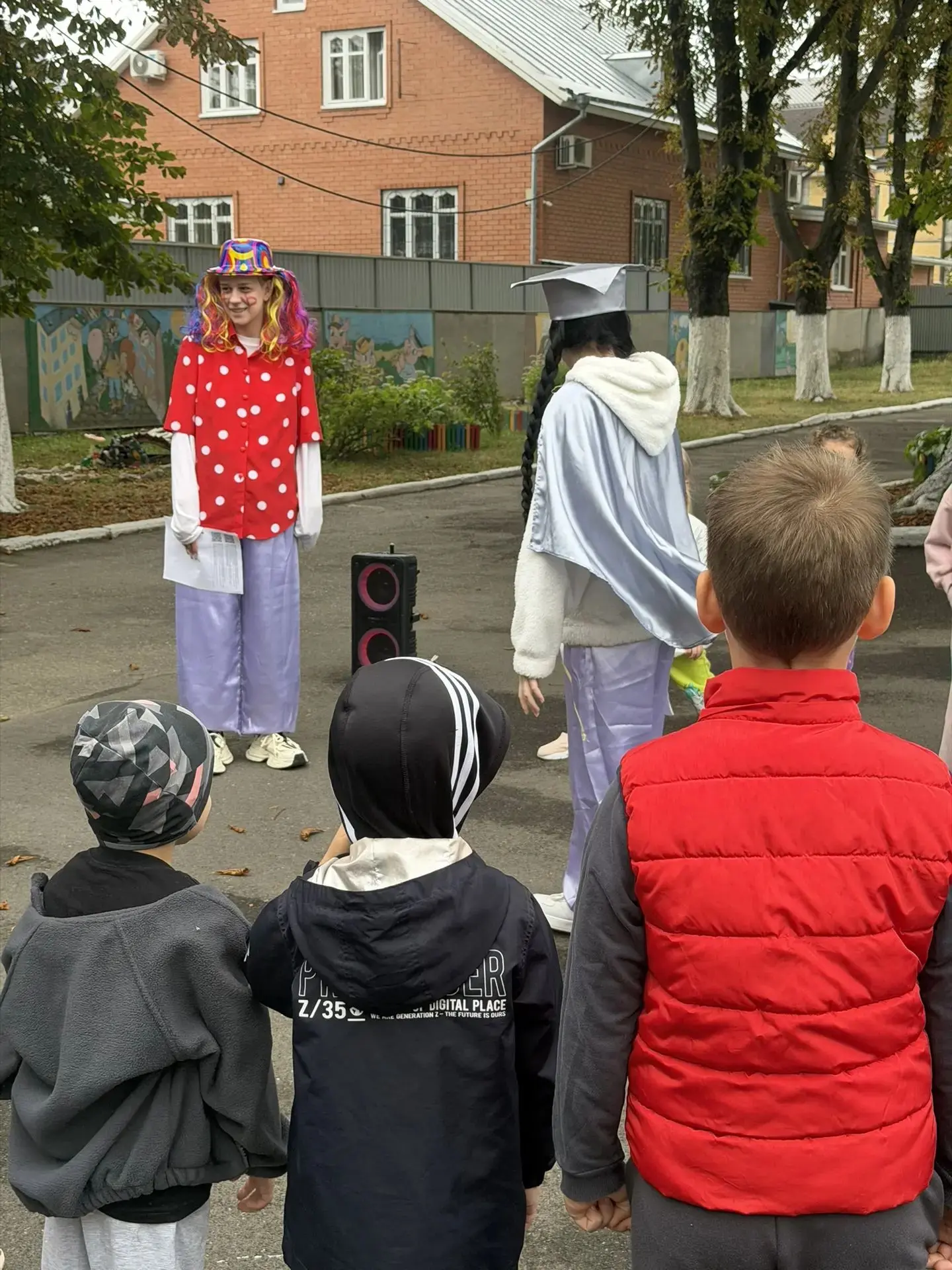 1 сентября в детском саду прошёл праздник "День  знаний'. В этот день с началом учебног...
