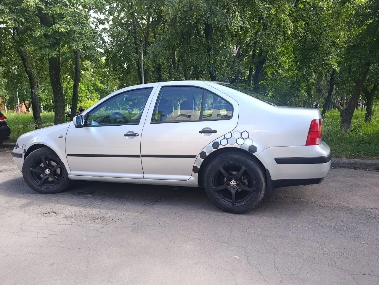 Срочно продам VOLKSWAGEN Бора, в отличном состоянии, без вложений, 2001 г/в. Обслужен по регламенту,