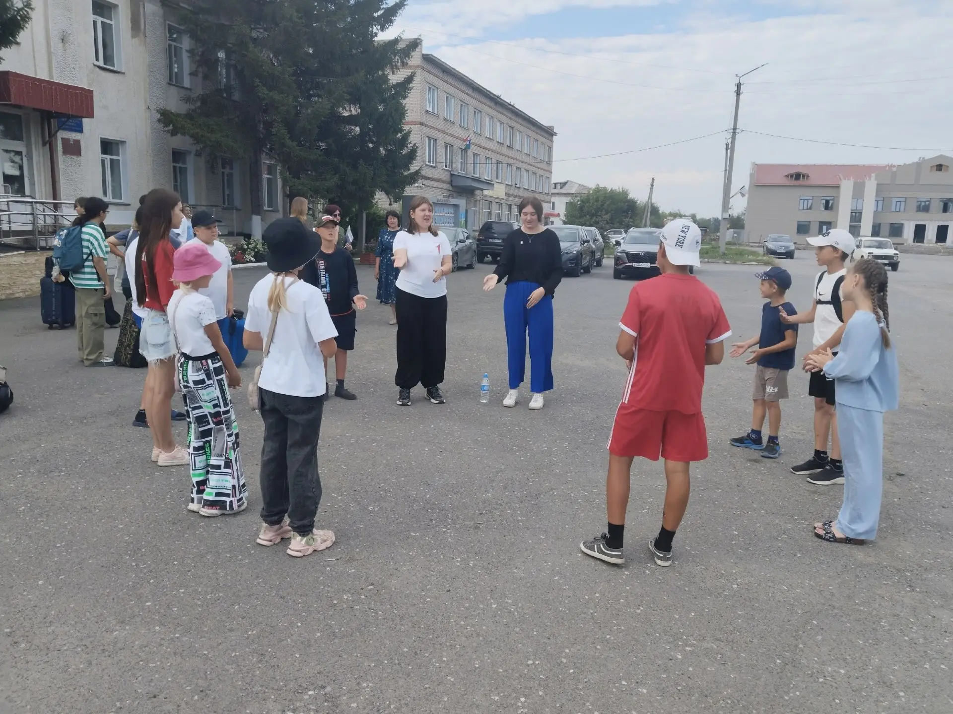 Сегодня началась вторая смена в детском оздоровительном лагере «Чайка» Чулымского район...