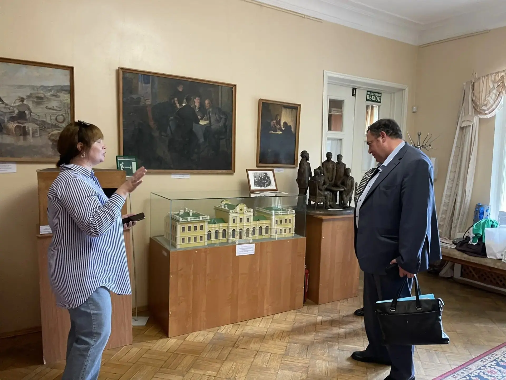 ВСТРЕЧИ С ГОСТЯМИ ДОМА-МУЗЕЯ В.И. ЛЕНИНА