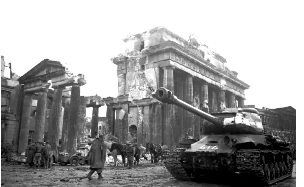 Писатель, историк, главный редактор Исторического парка «‎Россия — моя история» Алексан...