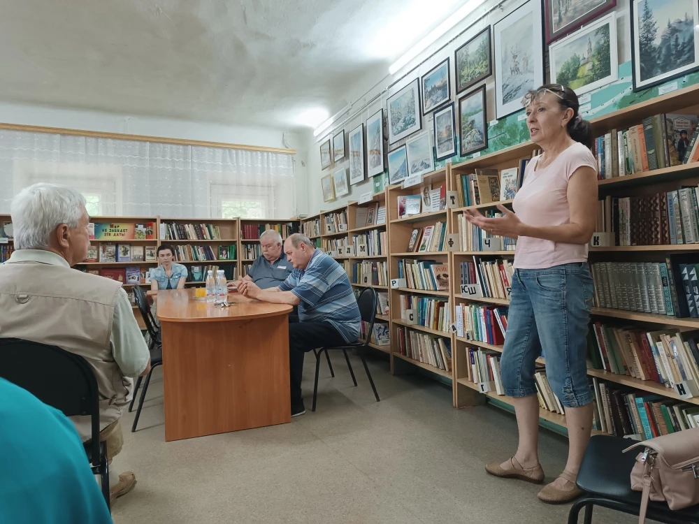 В Верейской библиотеке дискуссионный клуб «Кругозор» вновь собрал любителей интеллектуального общени