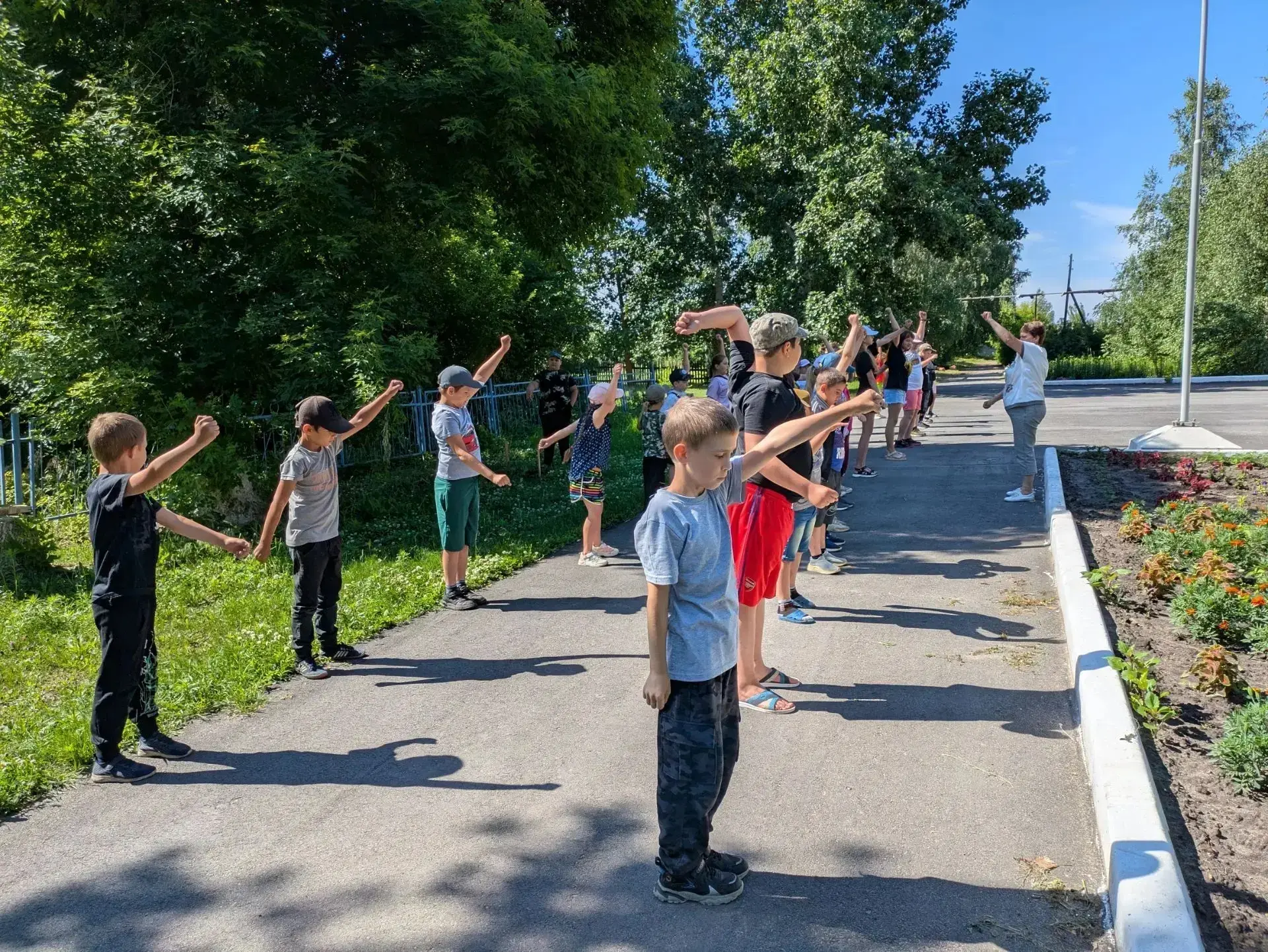 День в лагере: красота 
Кавказа и традиции его 
народов

Сегодня в нашем лагере с 
дневной формой
пр