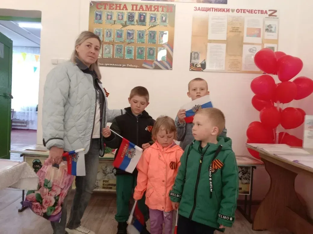 В преддверии Дня Победы воспитанники Шумилихинского филиала Ребрихинского детского сада...