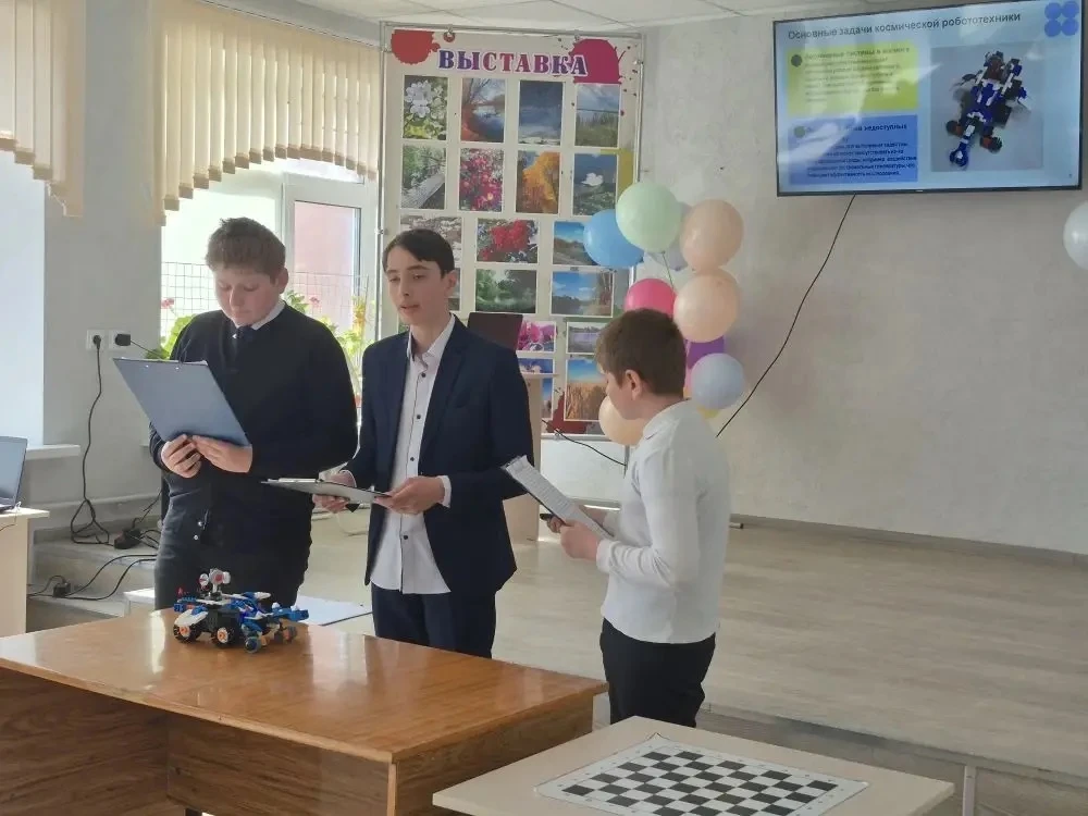 В Калининске подвели итоги III открытого  межмуниципального РОБОтехнического фестиваля  ♦️С 7 по 17 