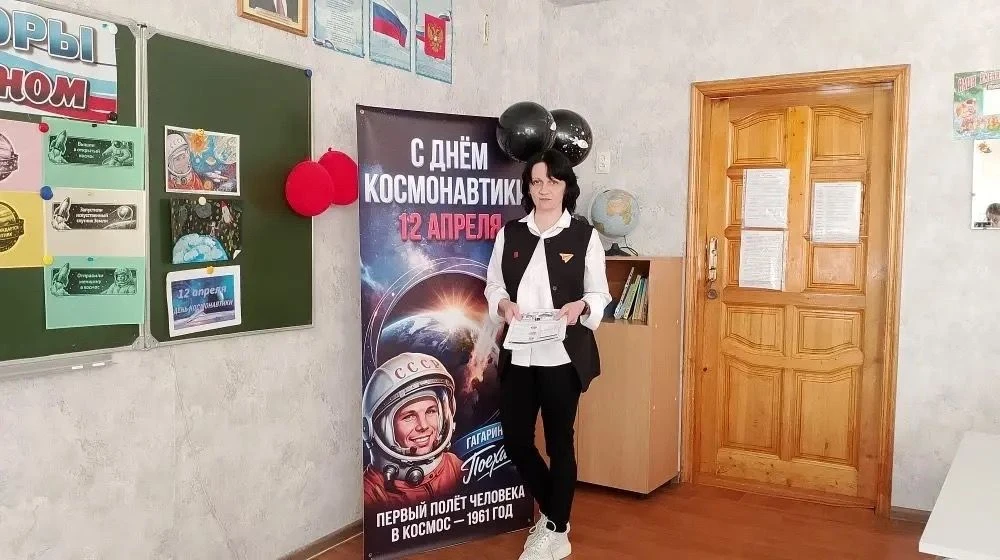 «65 лет триумфа»: разговор о важном ко Дню космонавтики Советник директора по воспитанию Тихонова Ю.