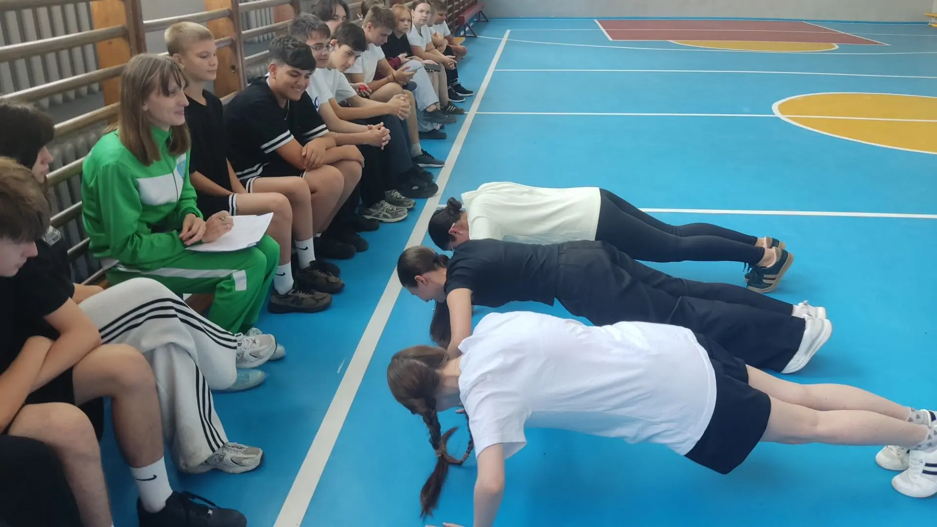 🏃‍♂️ Наши старшеклассники — к труду и обороне готовы!