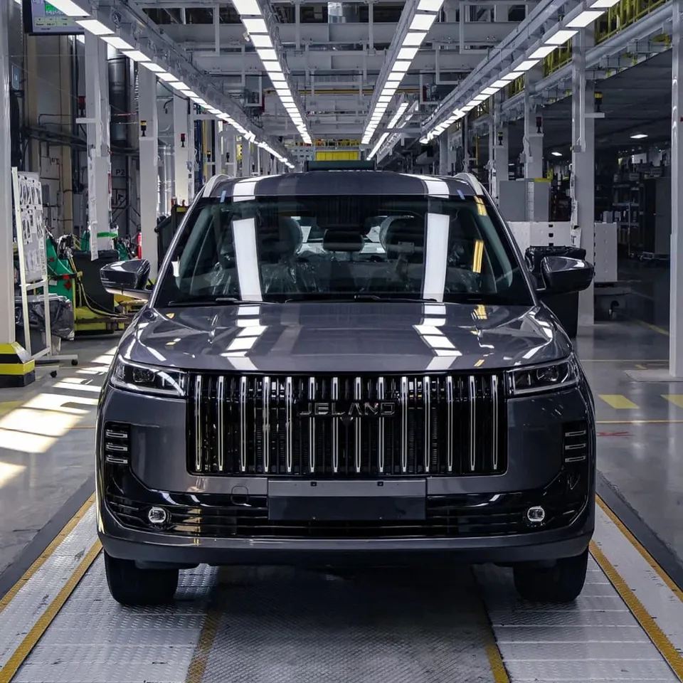 🧐 Первый кроссовер Jeland собран на заводе в Шушарах  Бывший завод General Motors, ныне входящий в г