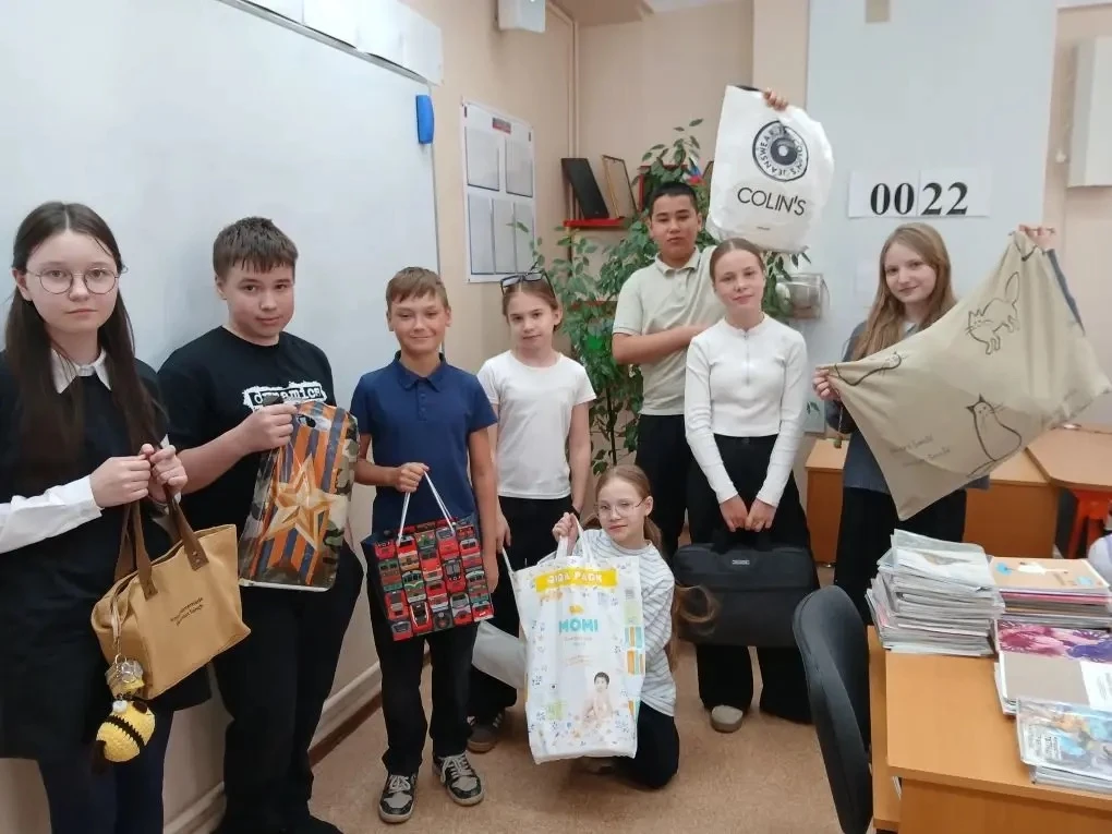 🎒 День без рюкзака в школе №140: креативно и весело!  Сегодня в школе №140 прошёл необычный и очень 