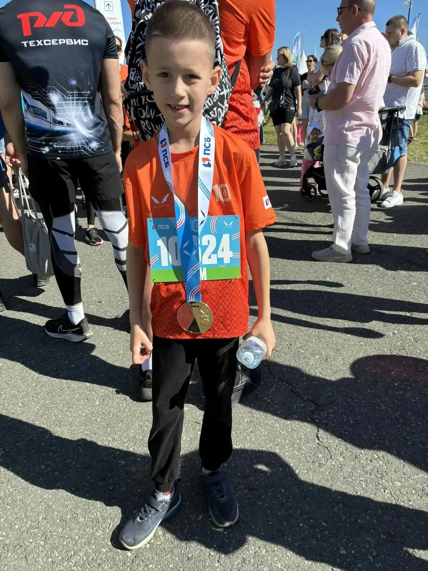 🤸Наши ученики выбирают спорт!  Худолей Дмитрий, ученик 1 «А» класса, принял участие в Российском заб