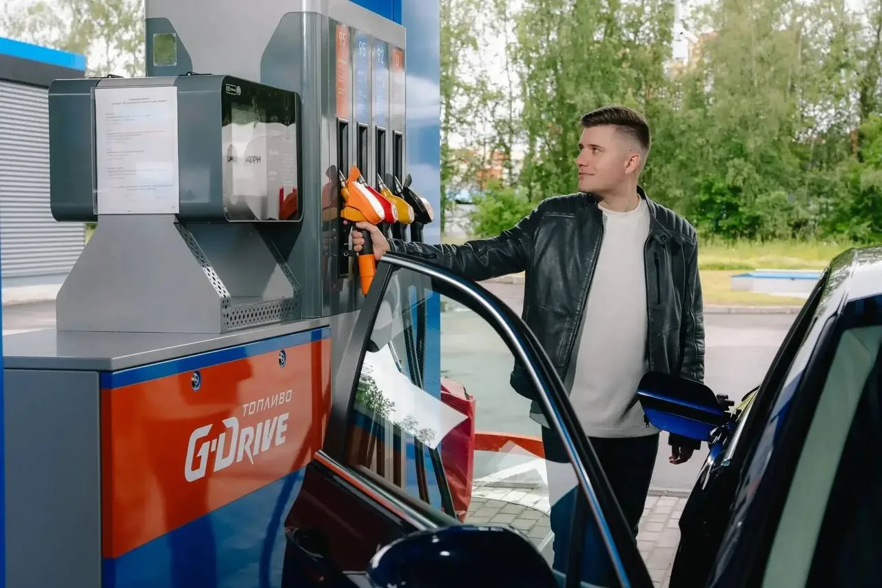 ⛽️ Заправляться в Нижегородской области стало дороже: за месяц бензин подскочил в цене сразу на 7%.
