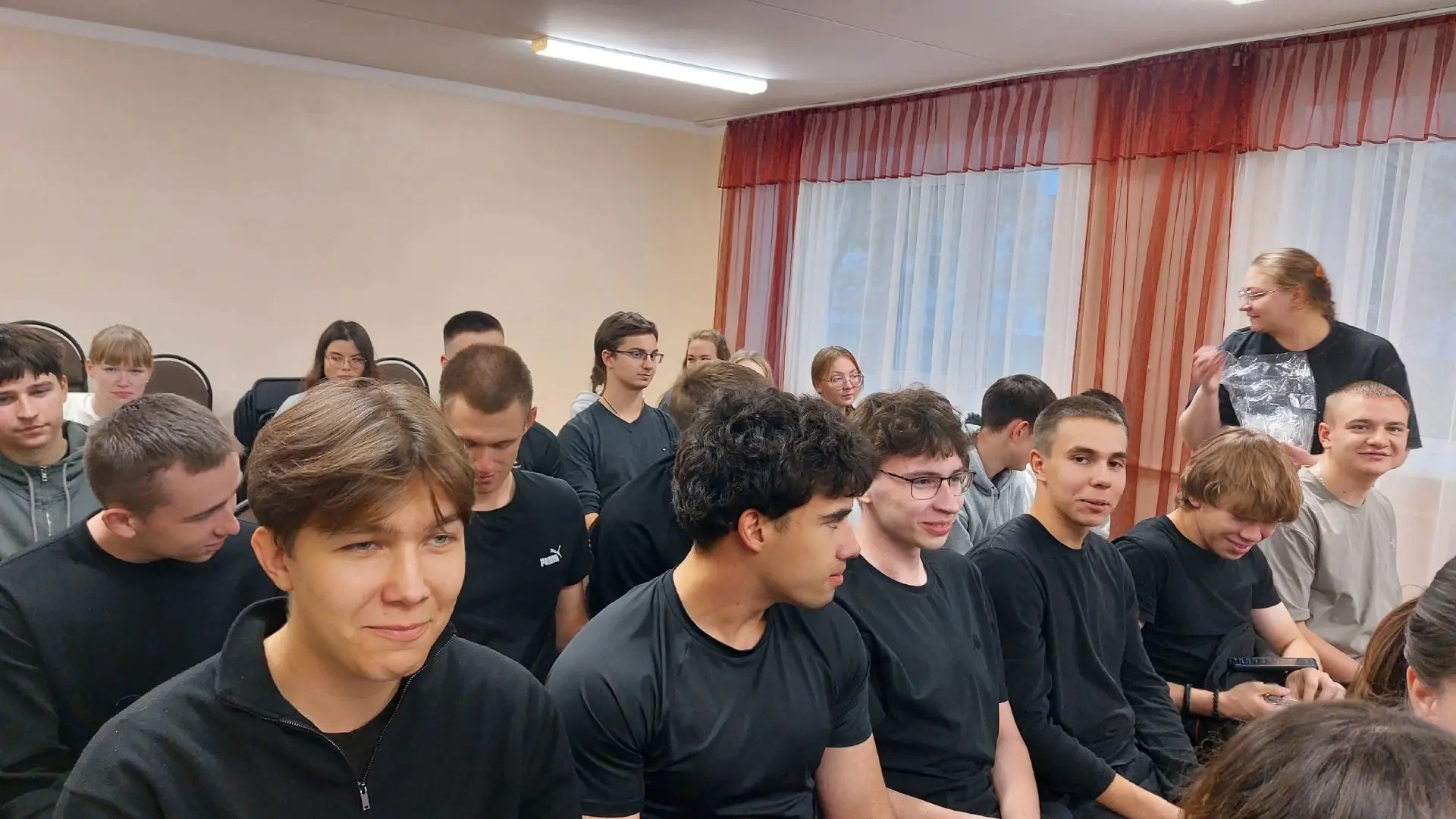 5 октября в Общежитии №3 прошла лекция на тему "Безопасность водителей и пешеходов на д...