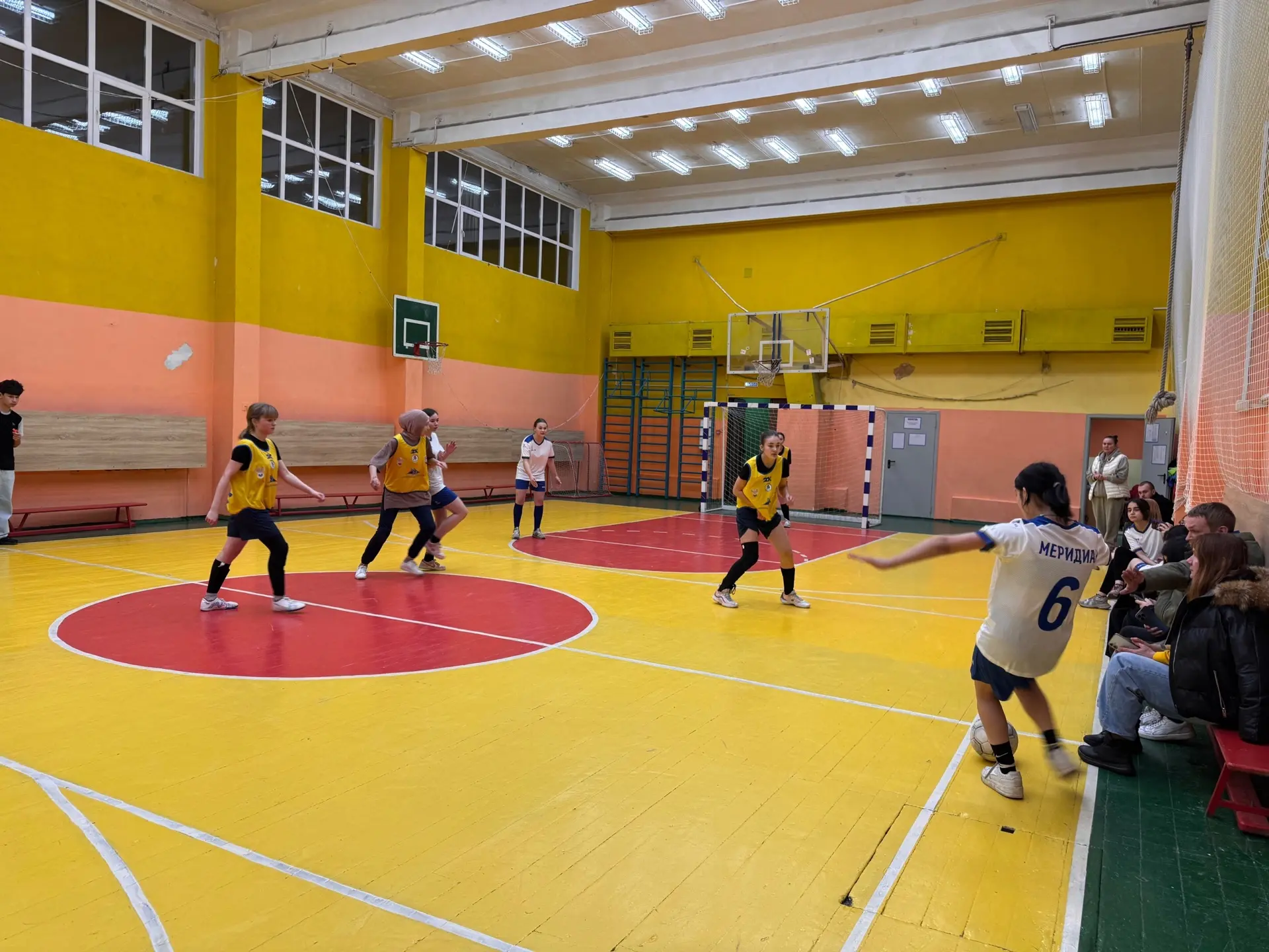 ⚽️ Кожаный мяч - Школьная футбольная лига  В соответствии с планом работы мероприятий интеллектуальн