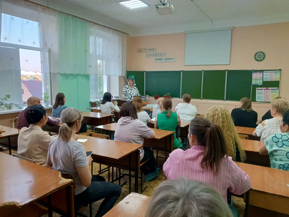 Сегодня 22 мая в школе провели родительские собрания.