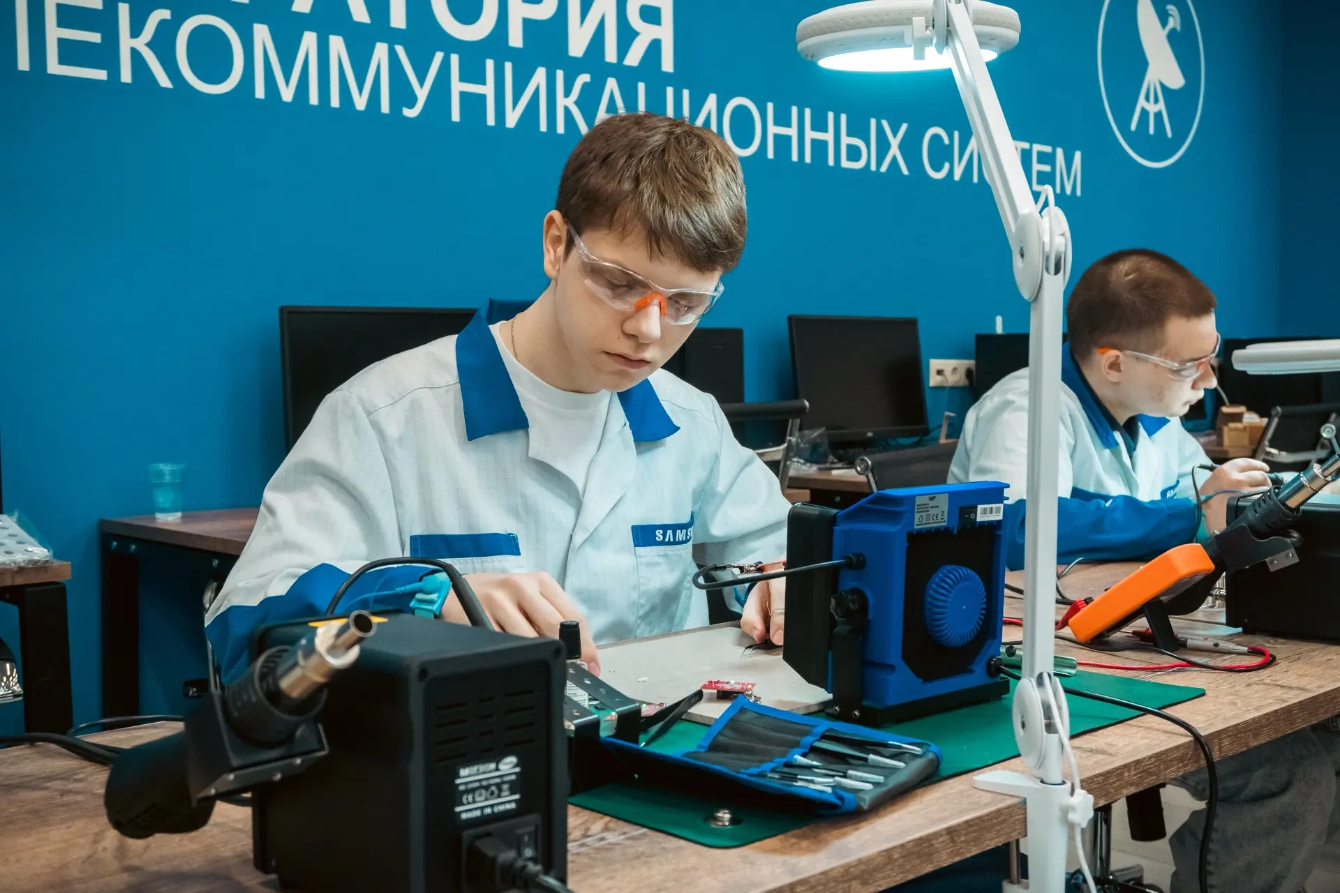 🔥 Внимание, будущие айтишники!

Впервые в Москве два топовых ИТ-колледжа объединяются в один мощный