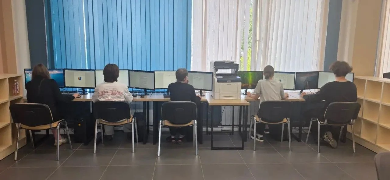 Демонстрационный экзамен: студенты ОИС241 и ОИС242 сдали главный профессиональный рубеж

Студенческа