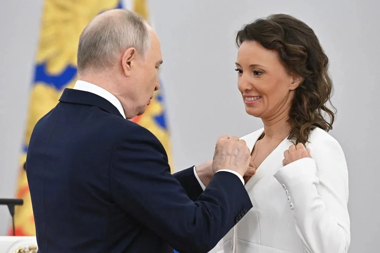 🇷🇺 Президент подвел итоги работы Госдумы VIII созыва

Владимир Владимирович отметил: «Прошедшие пя