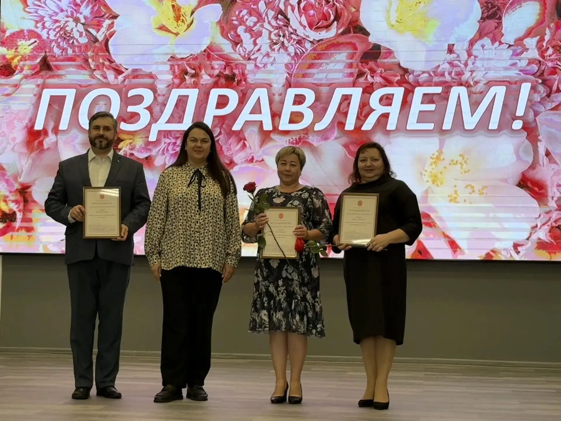 Депутат Тульской областной Думы, член фракции «Единая Россия» Елена Гребнева приняла уч...