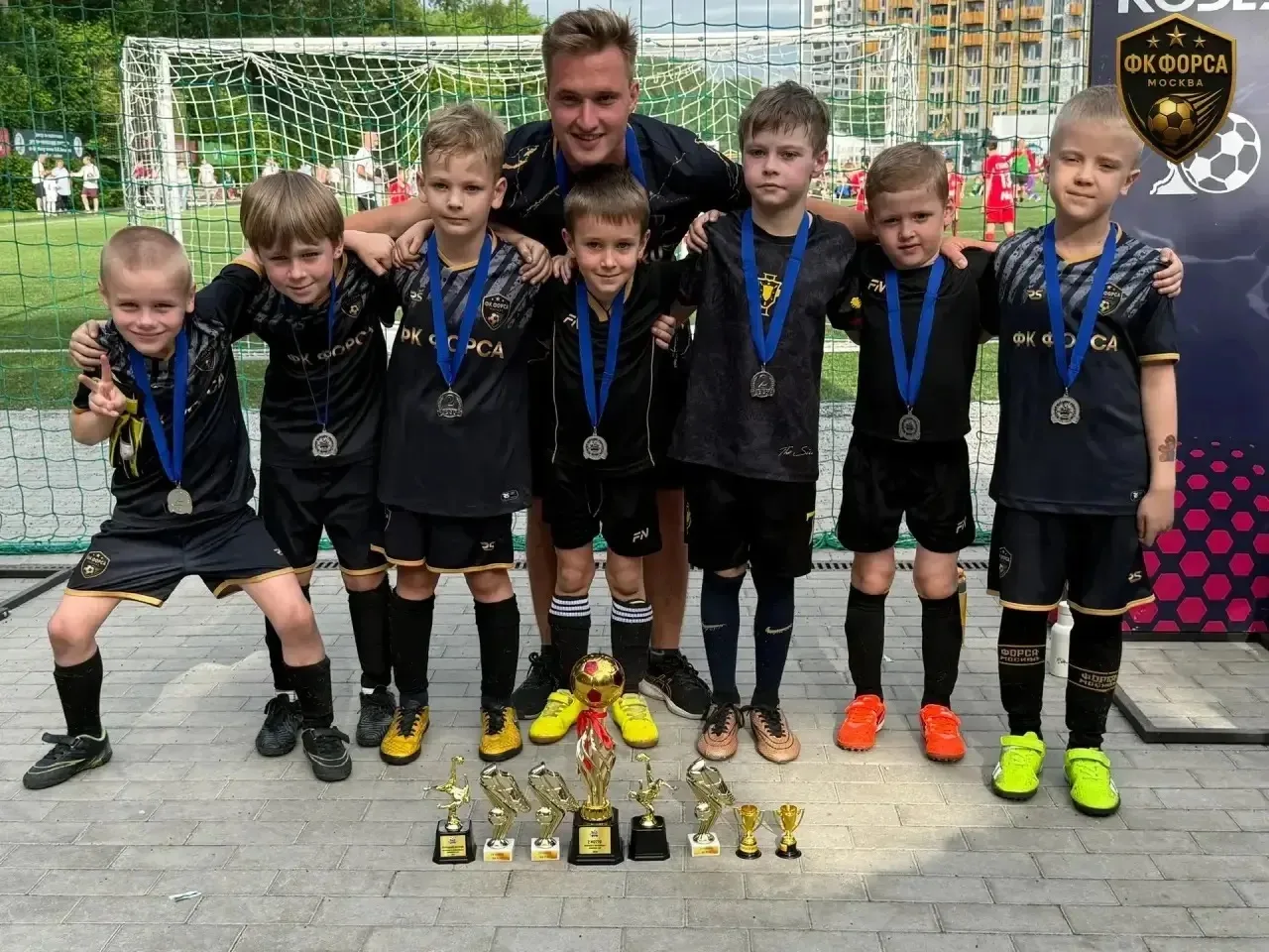 Серебро «ФОРСЫ» на Winnergy Cup 2026! 🏆  Мы знаем, что в нашей школе растут настоящие чемпионы. И во