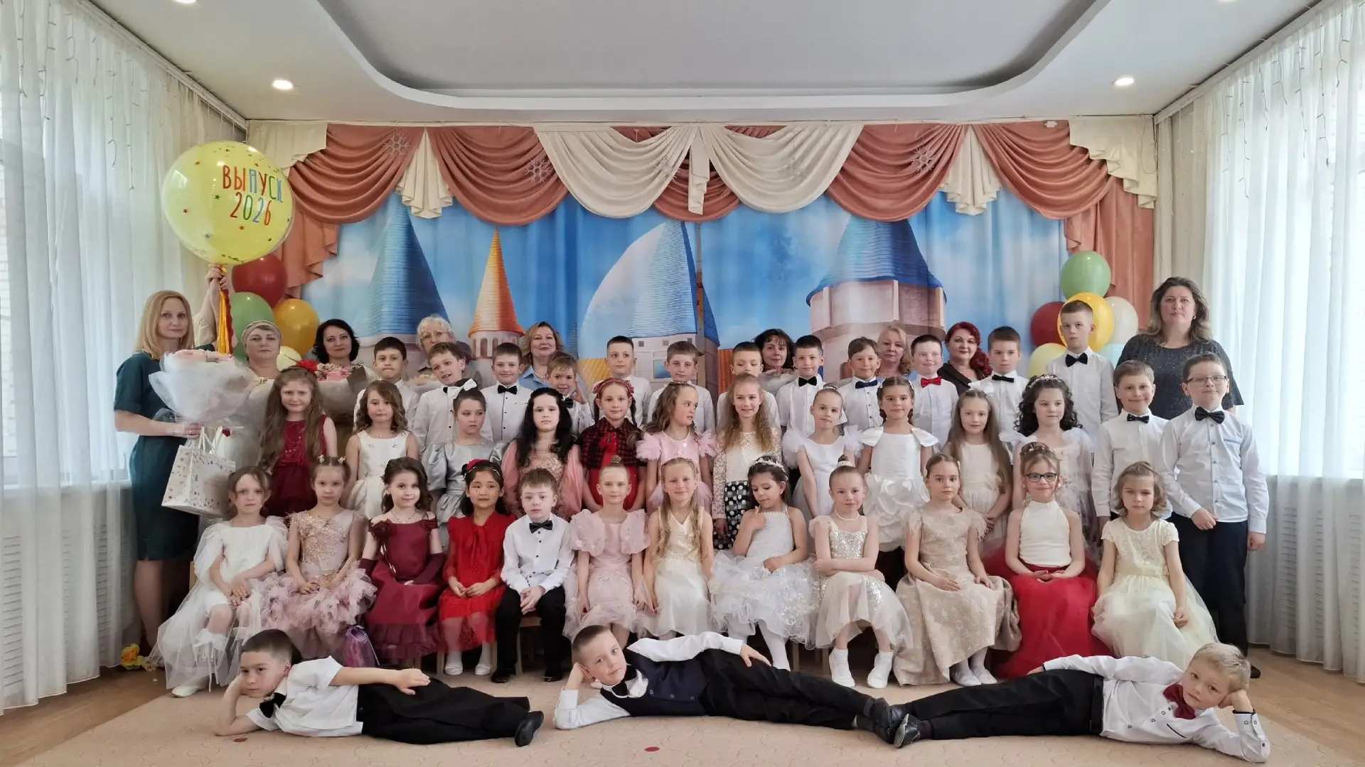 Ссылка на выпускной Вк https://vk.com/wall-186117498_8365