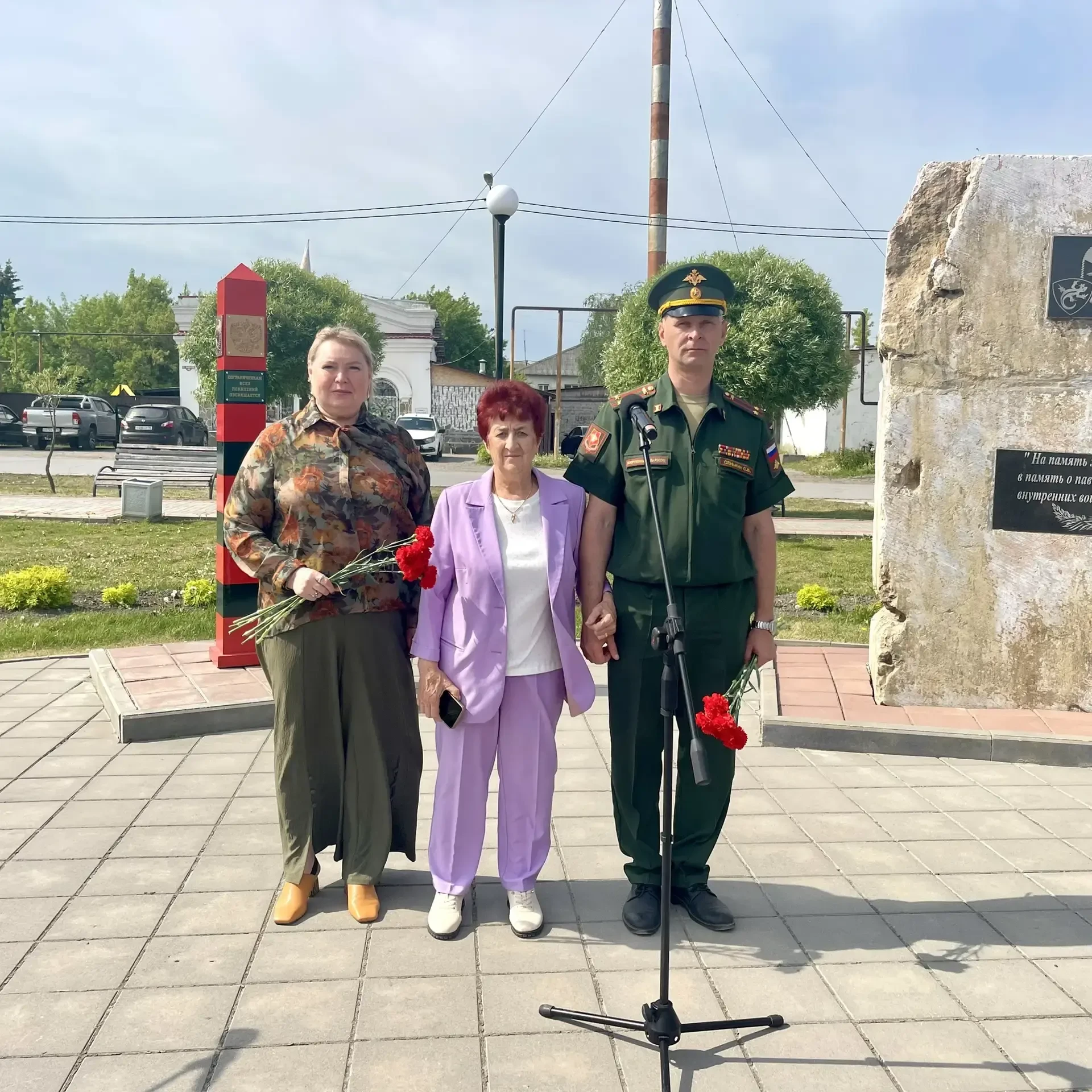 28 мая -день пограничника. Ежегодно на площади на Аллее славы в городе Камышлове собира...