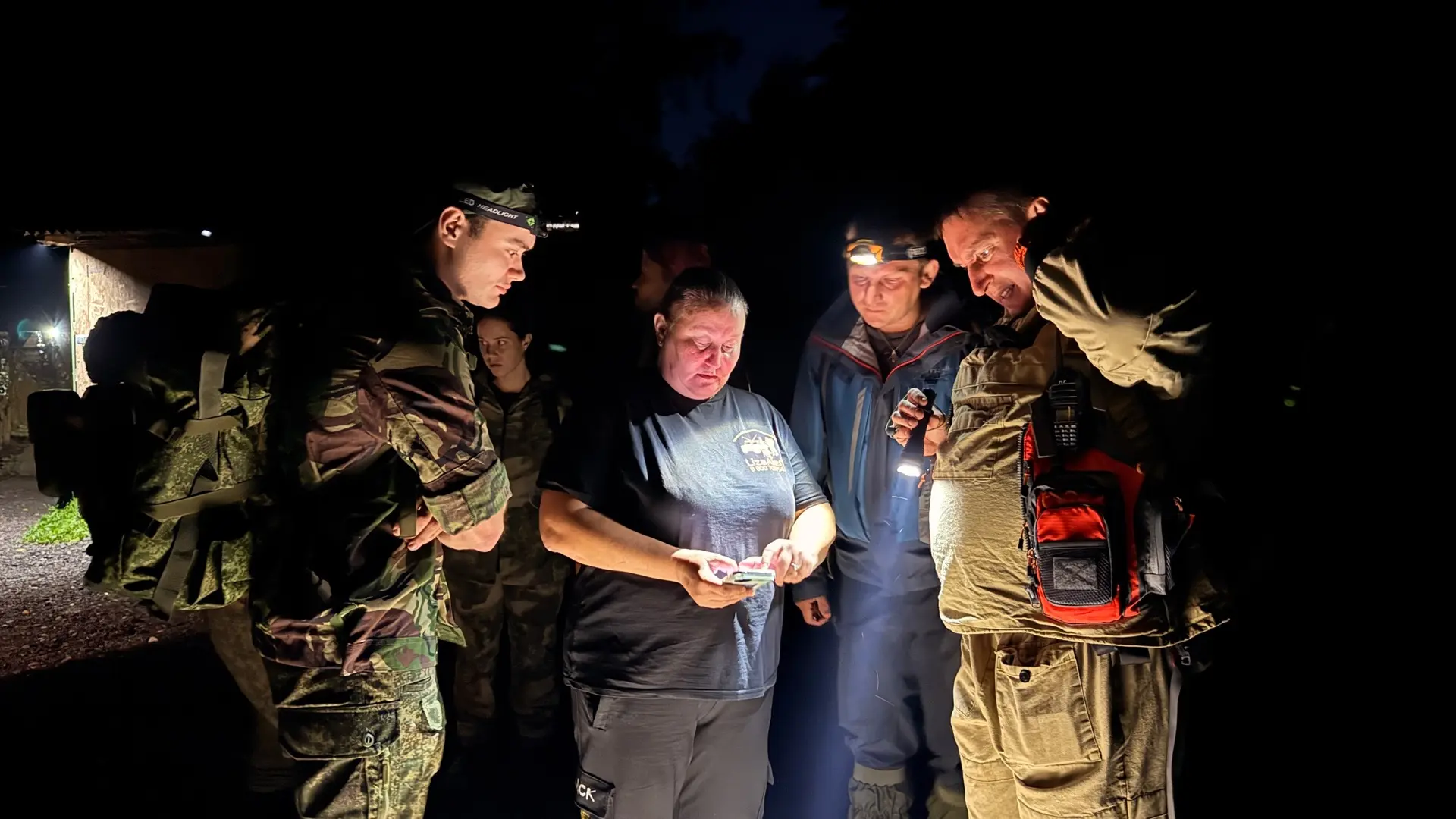 🌲📞 Потерялась в лесу: в Ярославской области ночью искали пожилую женщину 

74-летняя пенсионерка п