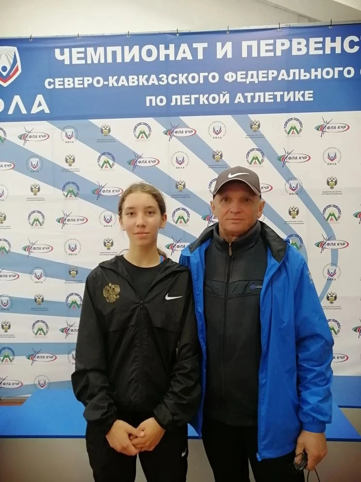 С 14-го по 17-ое мая в г. Черкесске прошло Первенство СКФО по лёгкой атлетике! Спортсмены Курского М