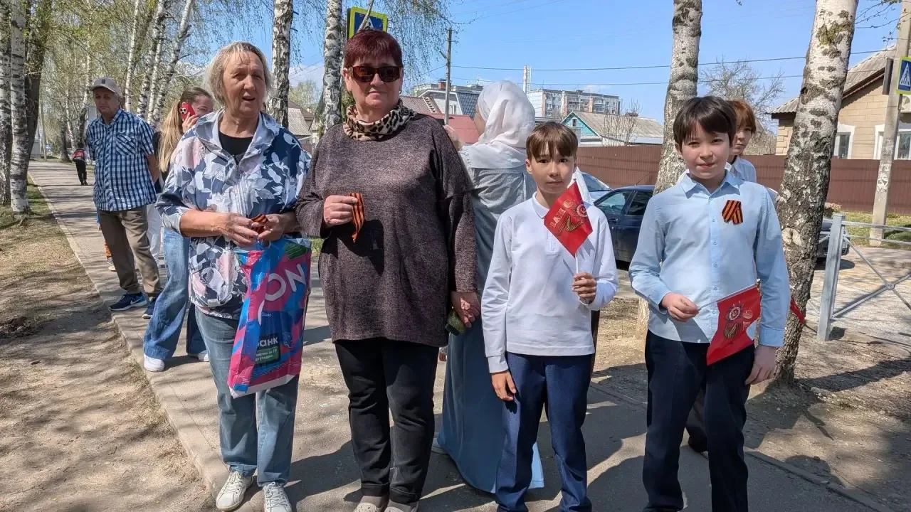 В преддверии Дня Победы юнармейцы Гимназии № 14 вместе с советником по воспитанию Камаевой Л.Г. пров
