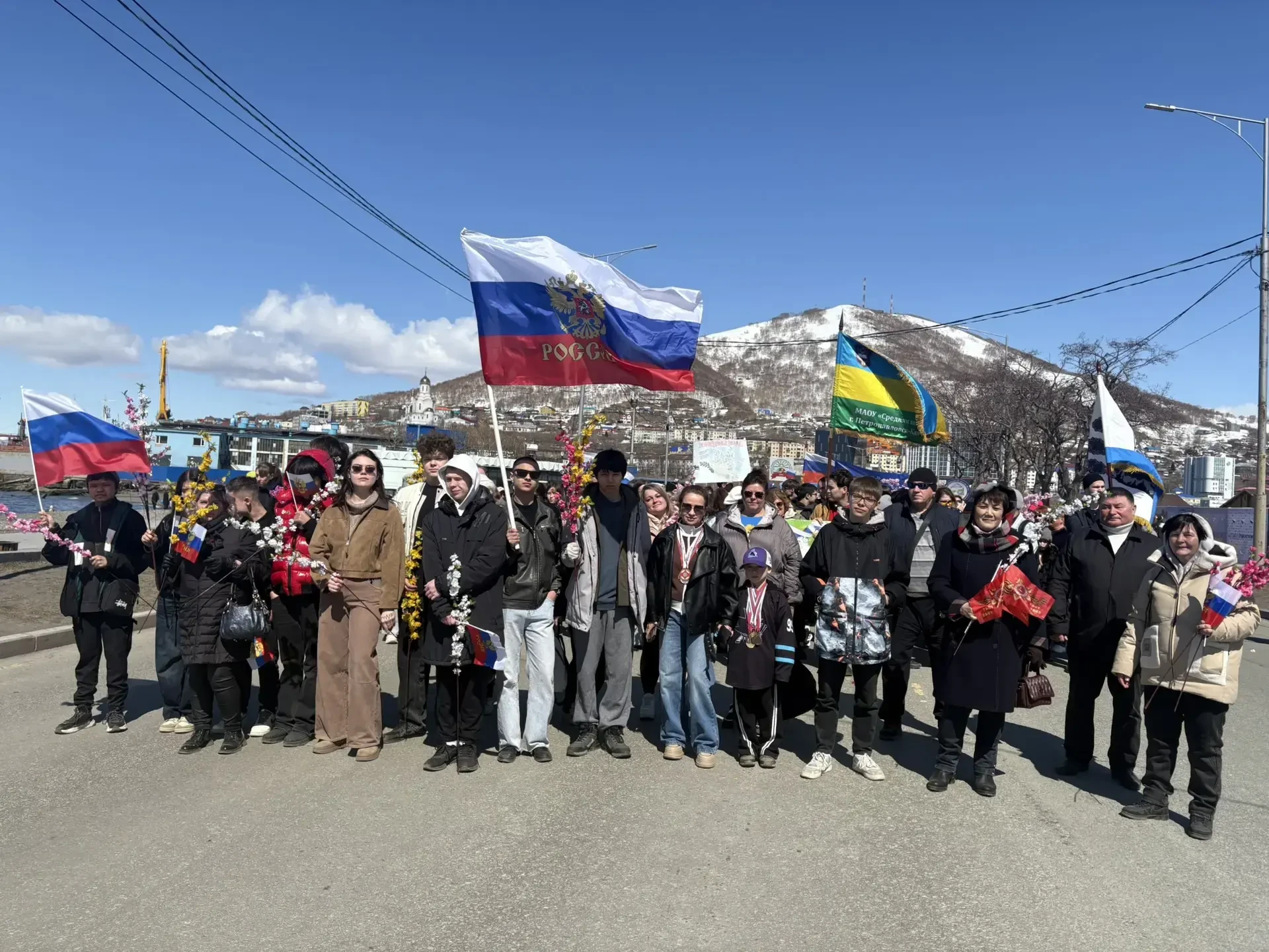 Поздравляем всех с Первомаем, с праздником созидательного труда! Желаем, чтобы ваш труд всегда прино