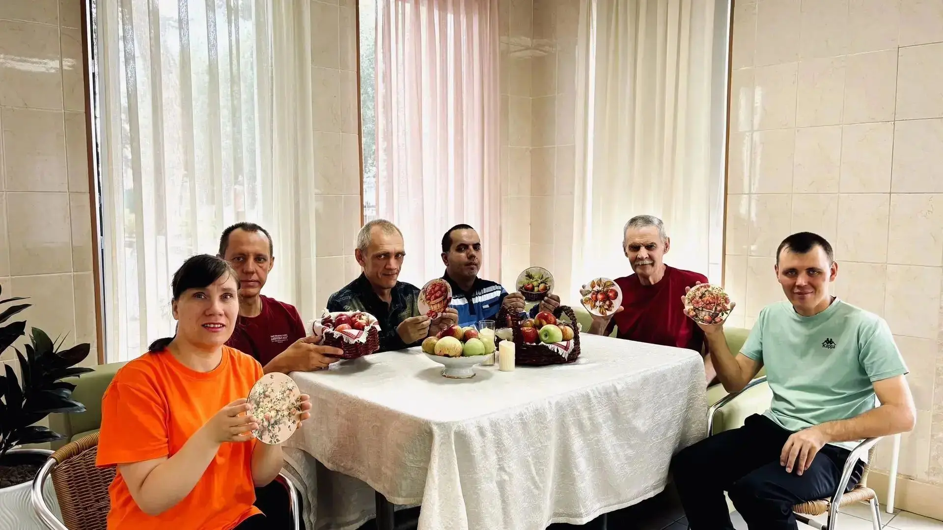 🏠 В нашем доме состоялось интересное и значимое мероприятие , посвященное Яблочному Сп...