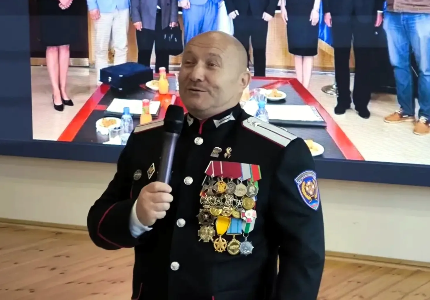 🇷🇺🇷🇺🇷🇺 «ДИАЛОГ С ГЕРОЯМИ»: ПЕРВЫЙ УРОК МУЖЕСТВА ДЛЯ НОВЫХ КАДЕТОВ 
 
Сразу после торжественной