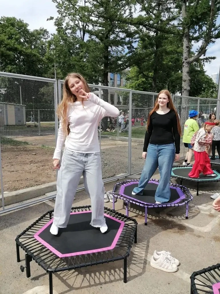 🏆Большие победы начинаются с маленького шага!  Наши ребята сегодня побывали на Фестивале школьного и