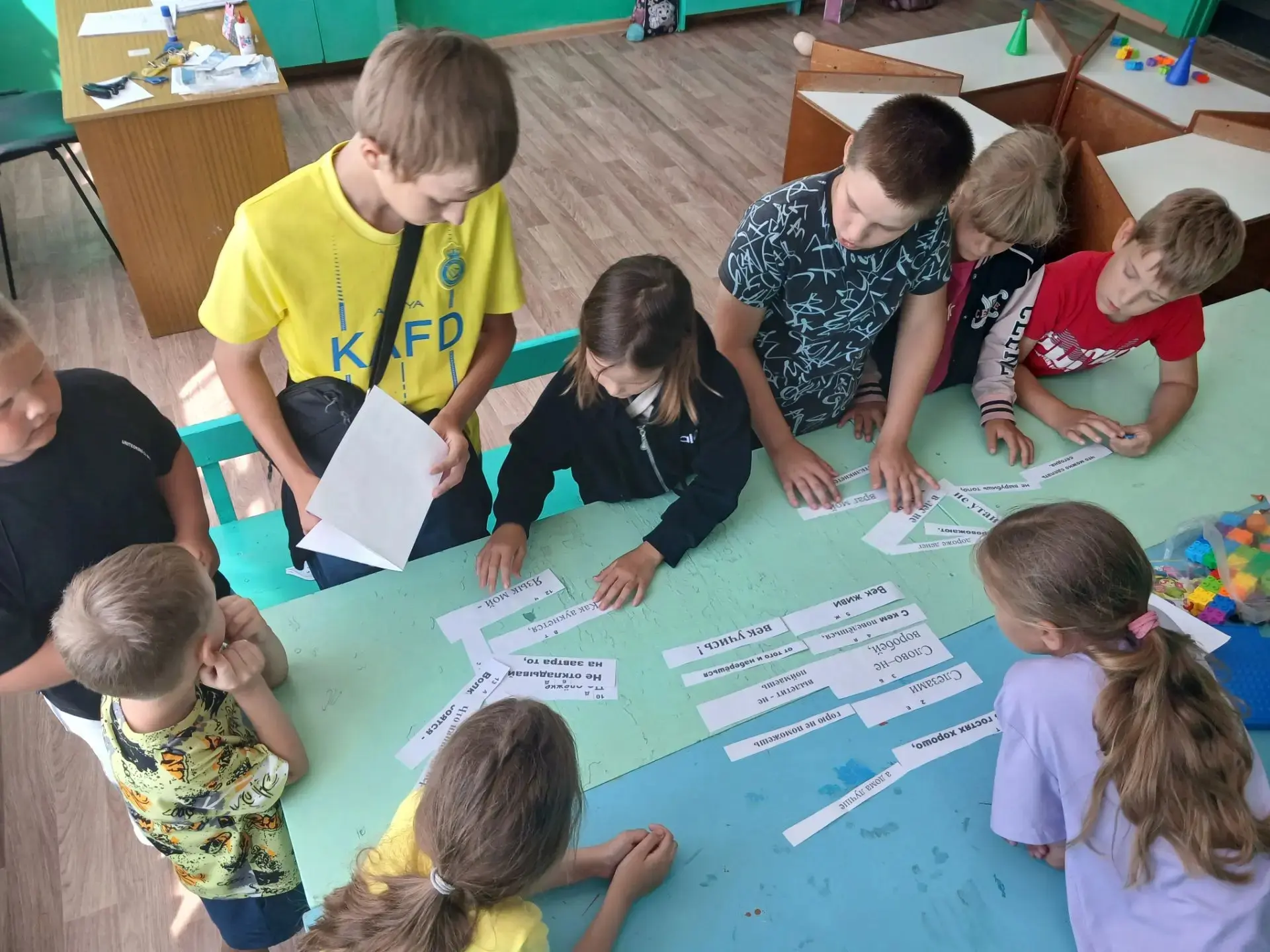 17 июня ребята отправились в захватывающий квест, где каждый шаг был полон открытий! Мы прошли по та