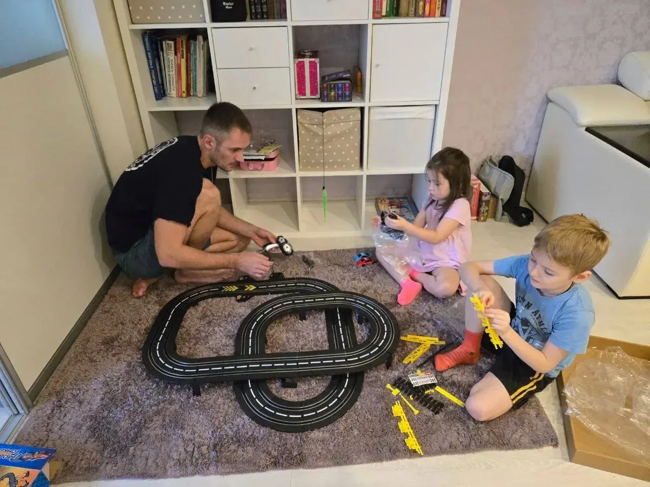 📸Родители и дети старшей логопедической группы "Гномики" приняли участие в онлайн выставке "Играем 