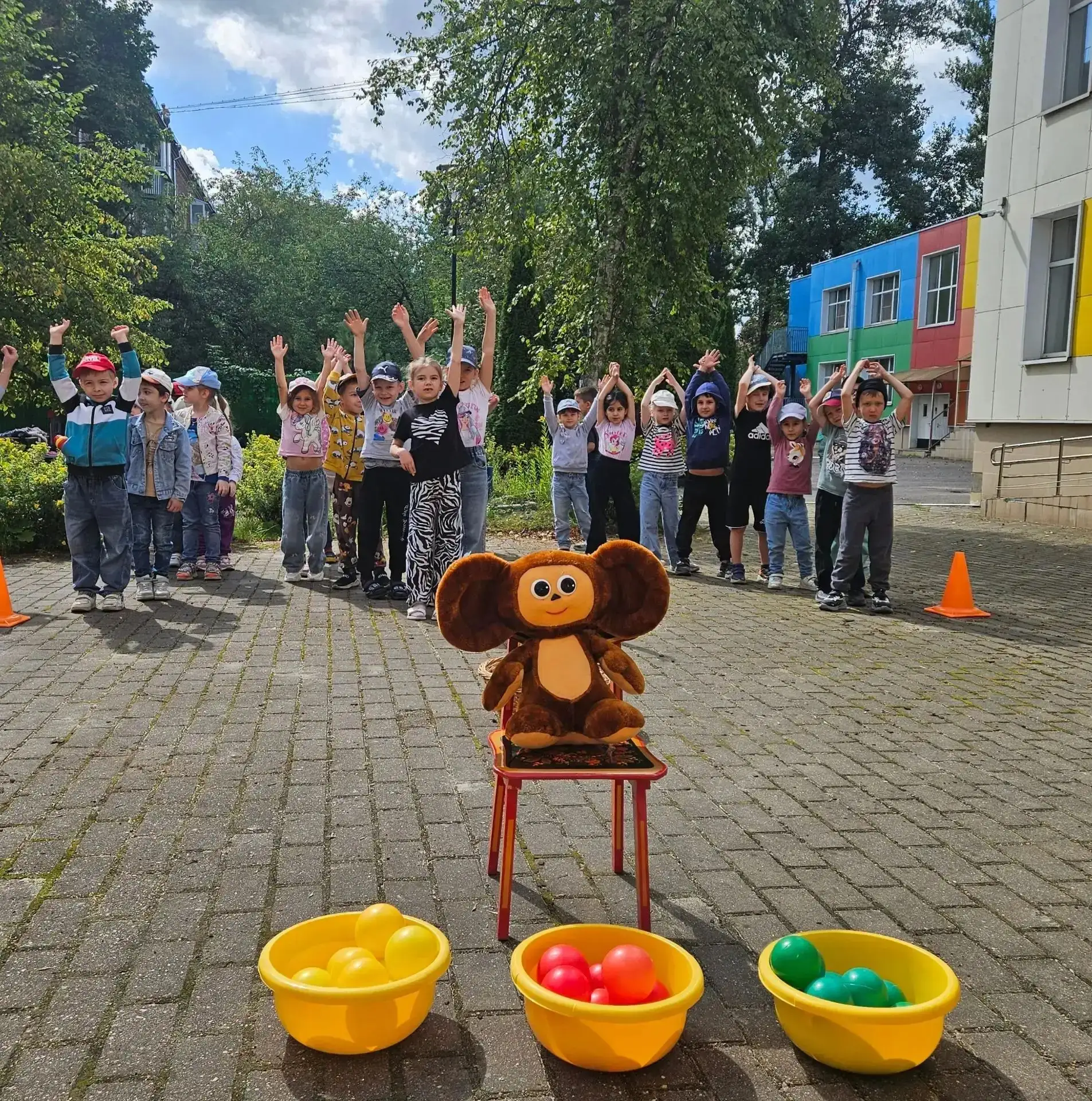 20 августа - день рождения всеми любимого мультипликационного героя - Чебурашки! Воспит...