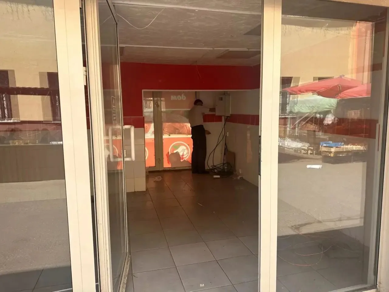 В Лобне приступили к демонтажу торговых павильонов

🏚  Начались работы по демонтажу павильонов ТЦ Т