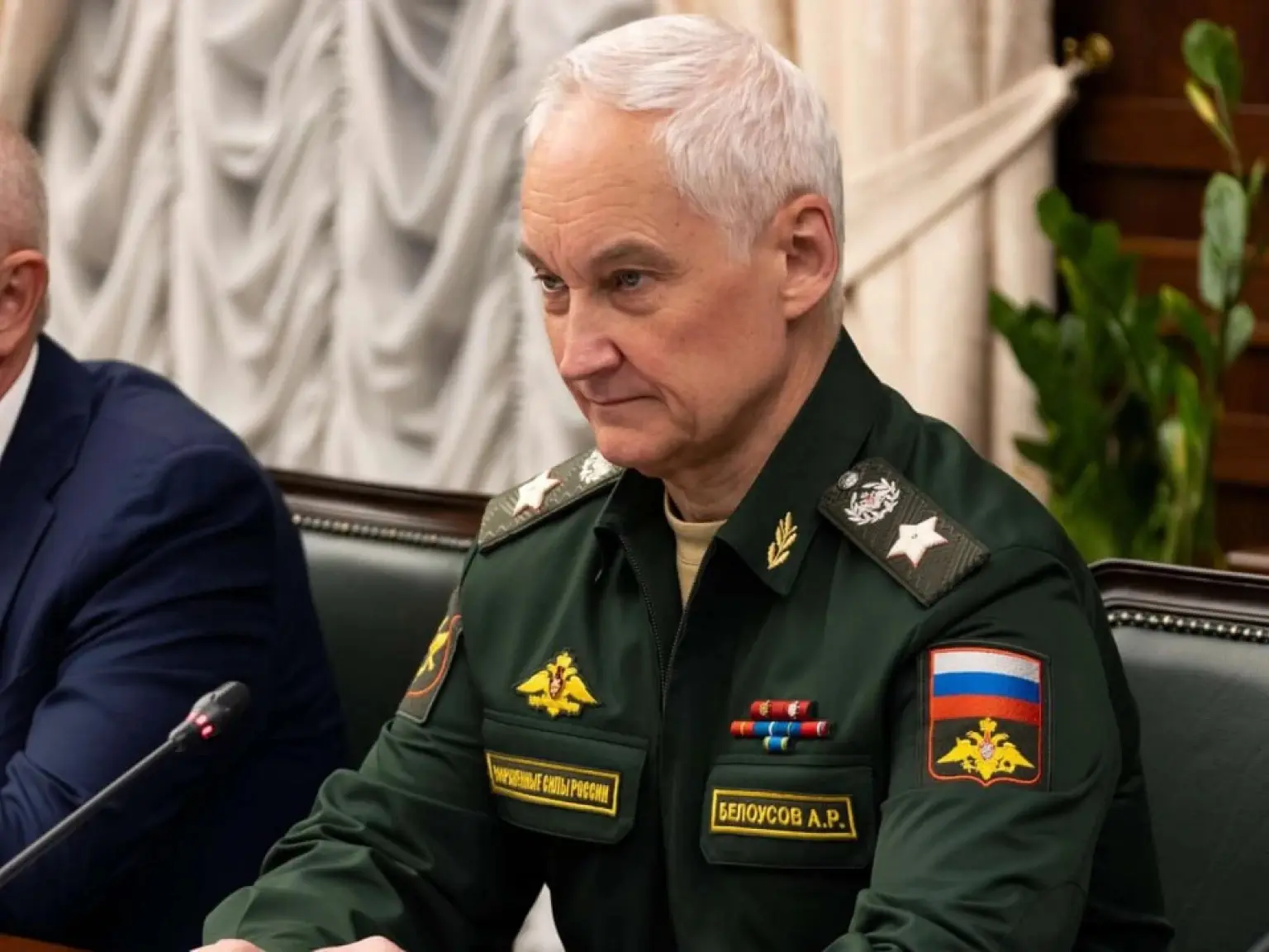 Андрей Белоусов поздравил бойцов двух прославленных мотострелковых соединений с взятием Рай-Александ