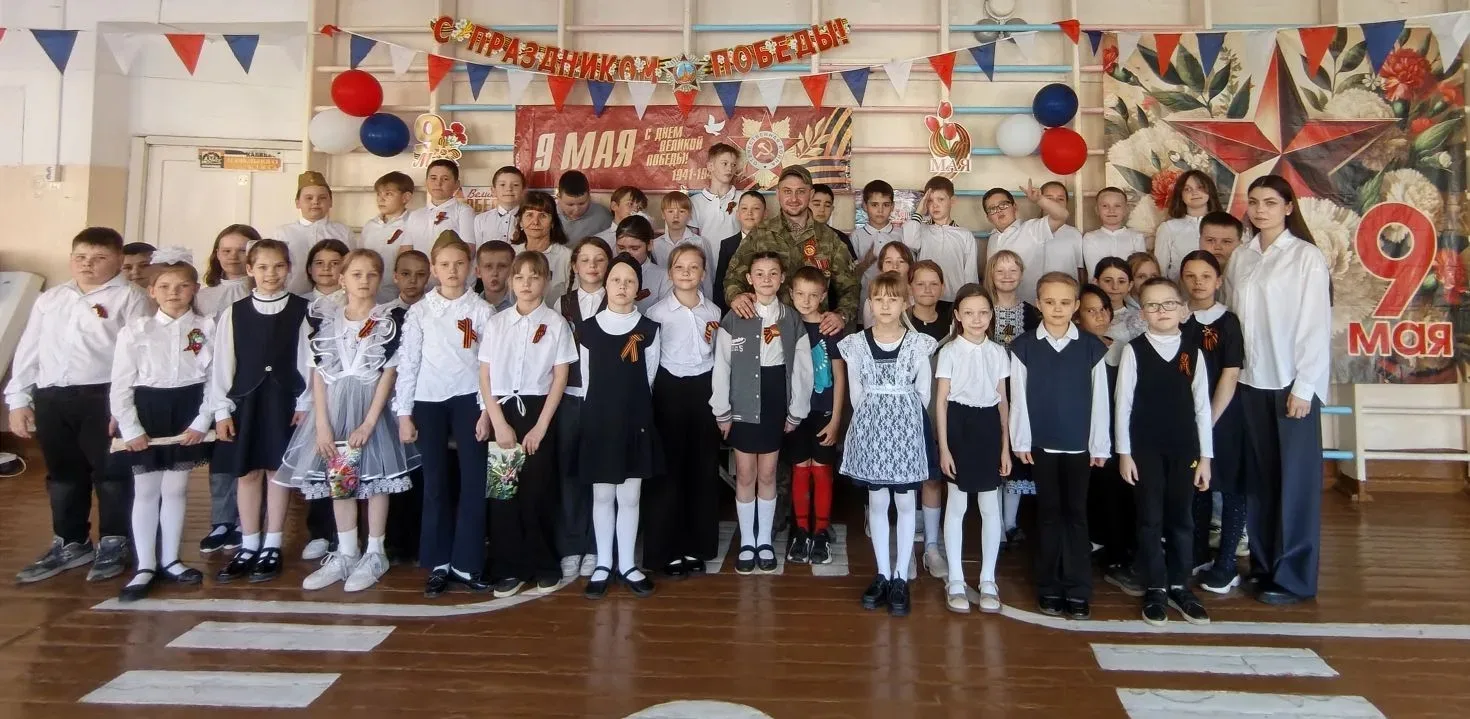 🤝 Тёплая встреча в преддверии Великой Победы 🌸