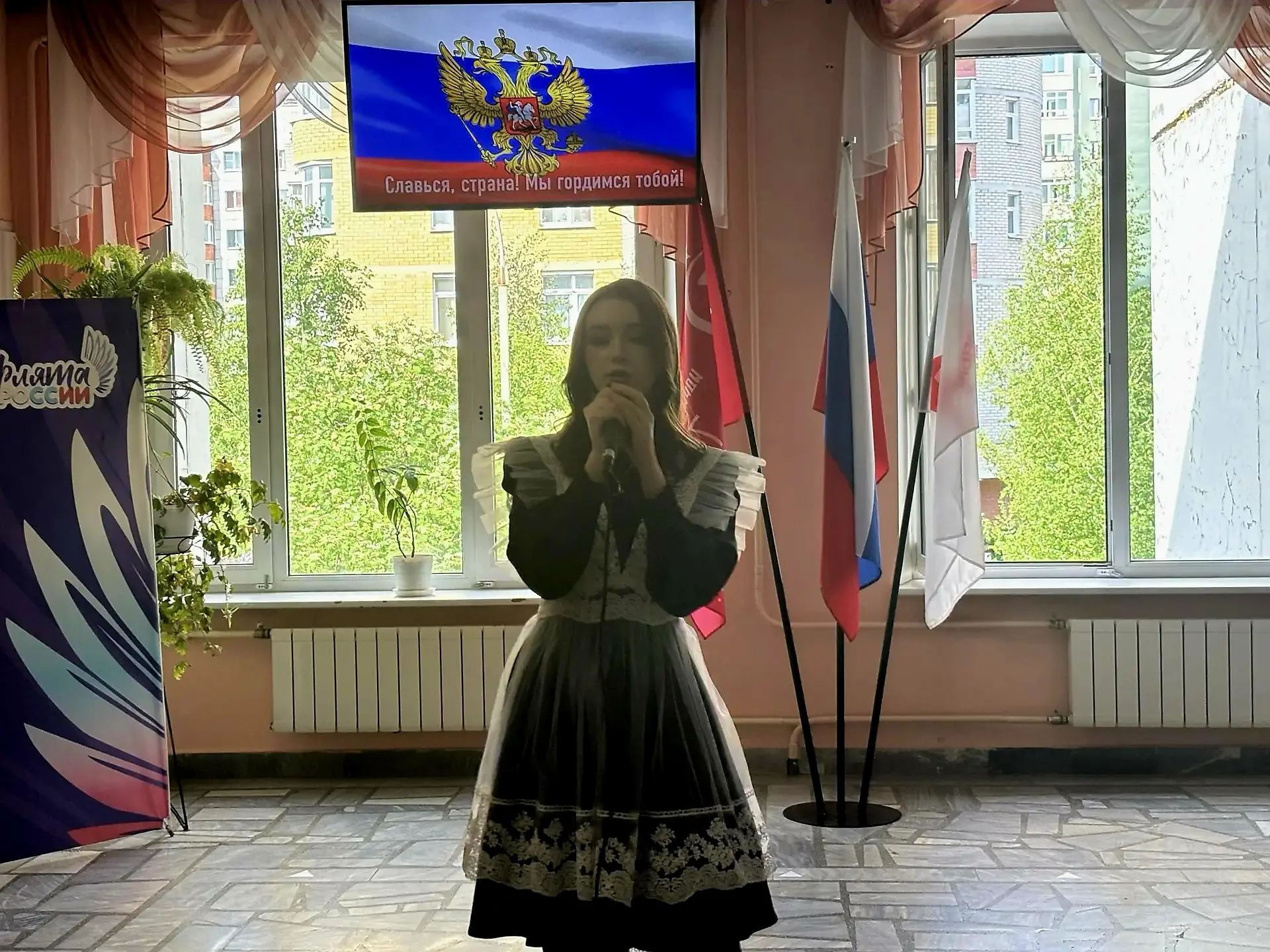 С окончаньем девятого класса! Сегодня прошел  праздник Последнего звонка для обучающихся 9-х классов