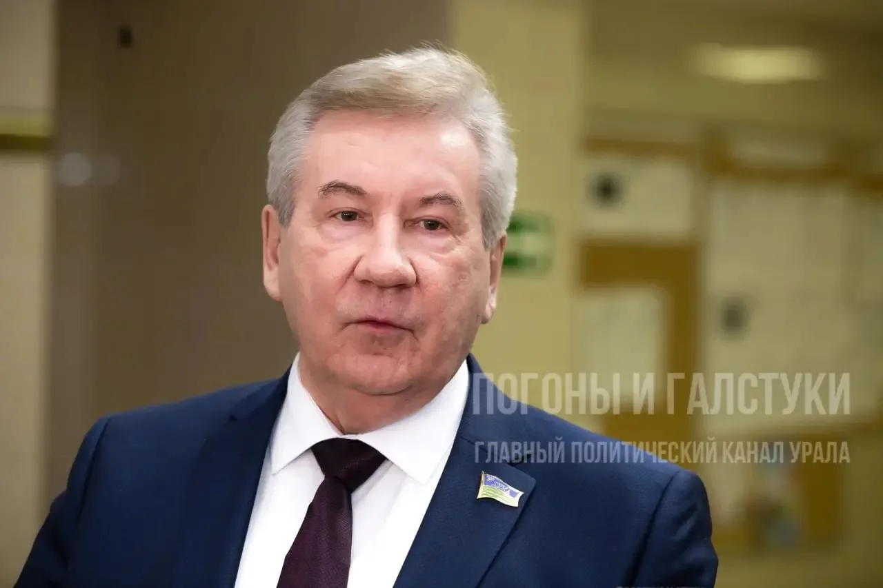 Борис Хохряков в четвертый раз подряд избран председателем думы ХМАО. Решение депутаты ...