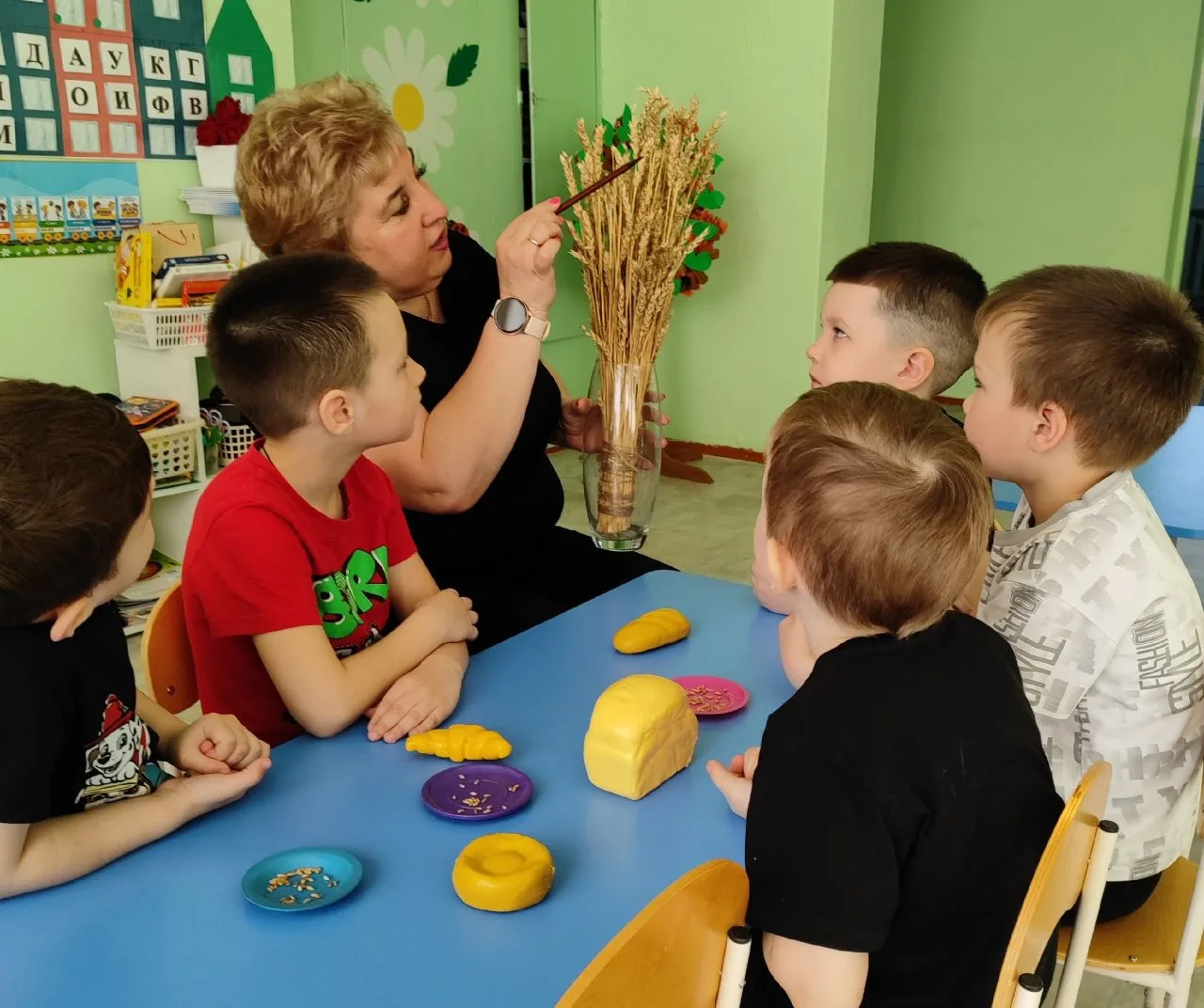 Слава миру на земле!