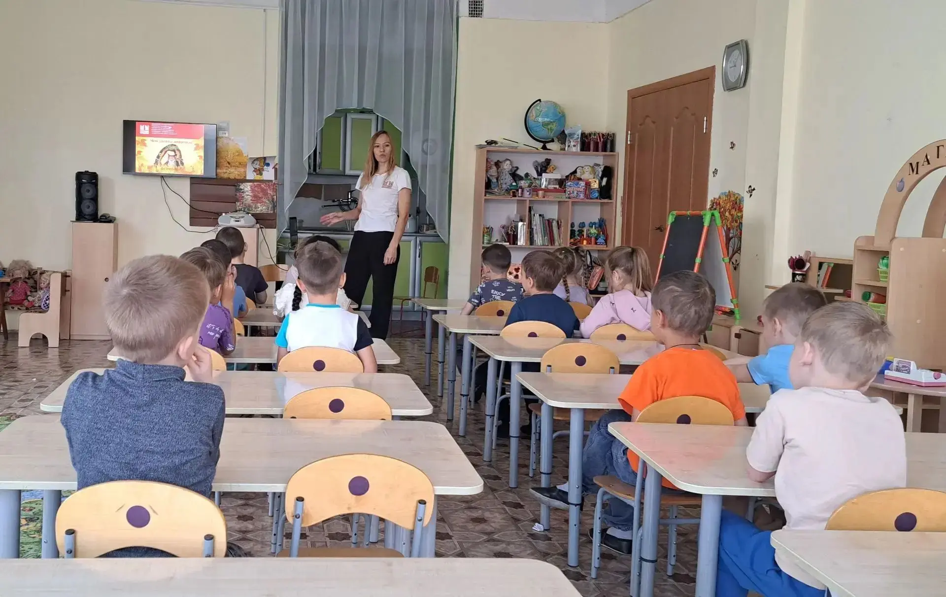 Сегодня в нашем детском саду побывала Юлия Владимировна Компаниец, специалист по развит...