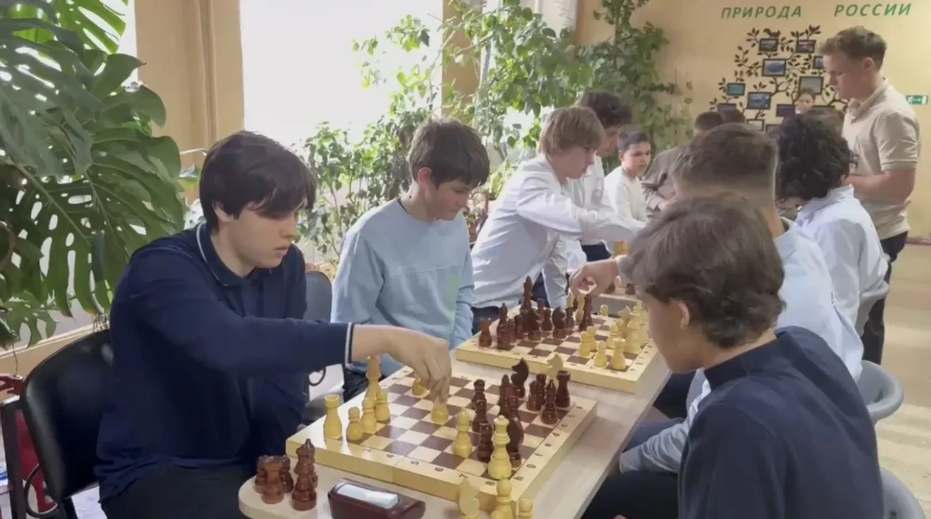 🗓23 апреля в лицее состоялся турнир по шахматам!♟  В интеллектуальном состязании приняли участие уче